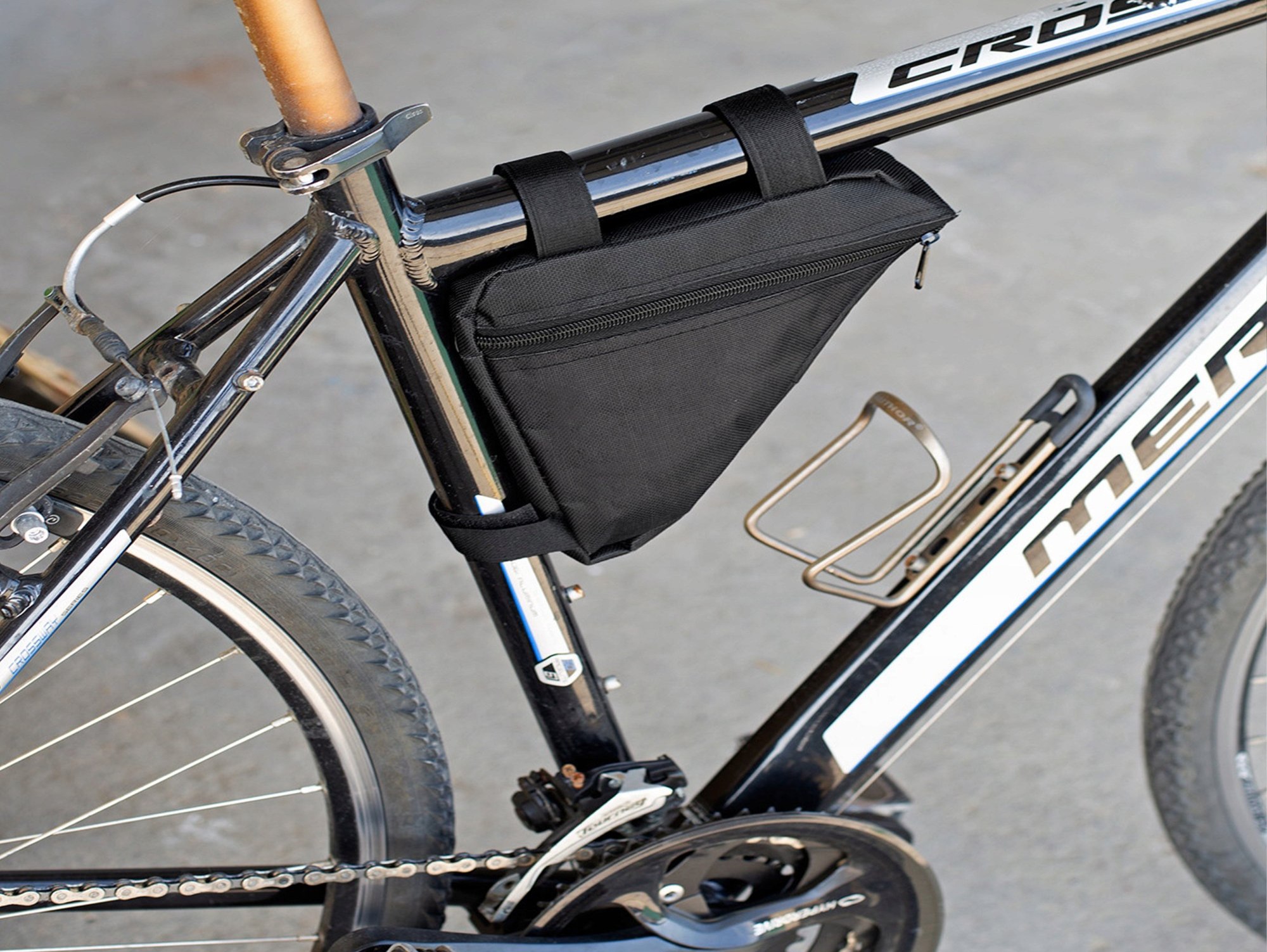 TORBA SAKWA ROWEROWA POD RAMĘ NA ZAMEK - czarny bez napisu