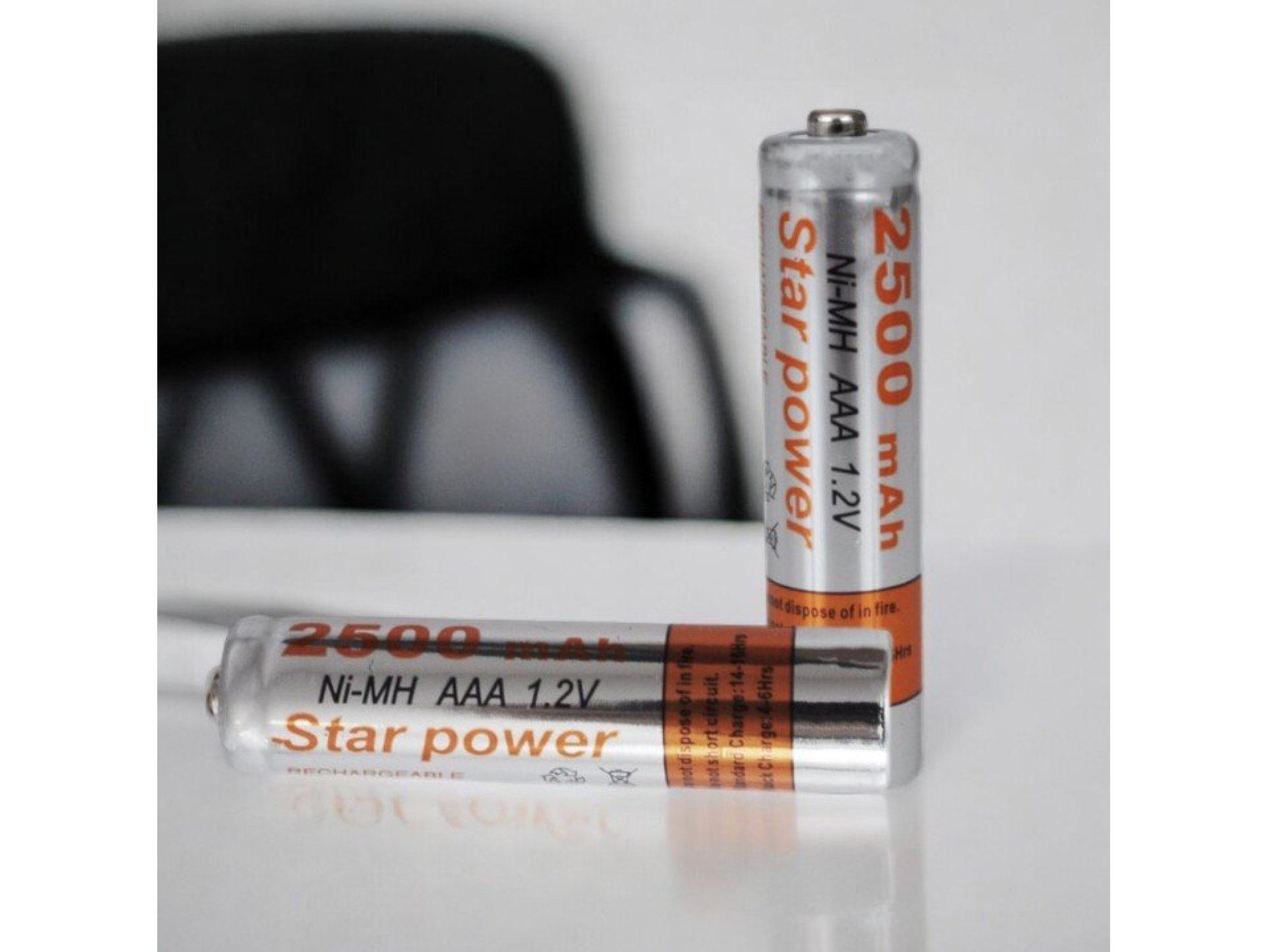4szt x AKUMULATORKI BATERIA AAA MALE 2500mAh R3