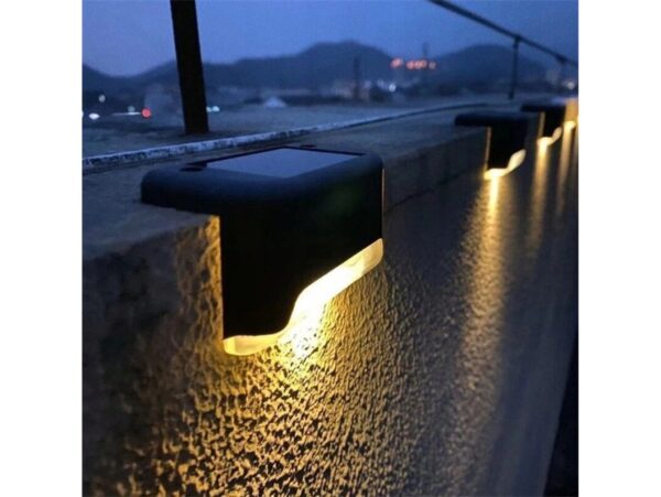 LAMPKA LAMPA SOLARNA KRAWĘDZIOWA 1 LED 8x4,5x4,2cm - czarny/ciepły biały 4szt