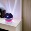 LAMPKA NOCNA NA USB KULA GWIAZDKI PROJEKTOR - różowy